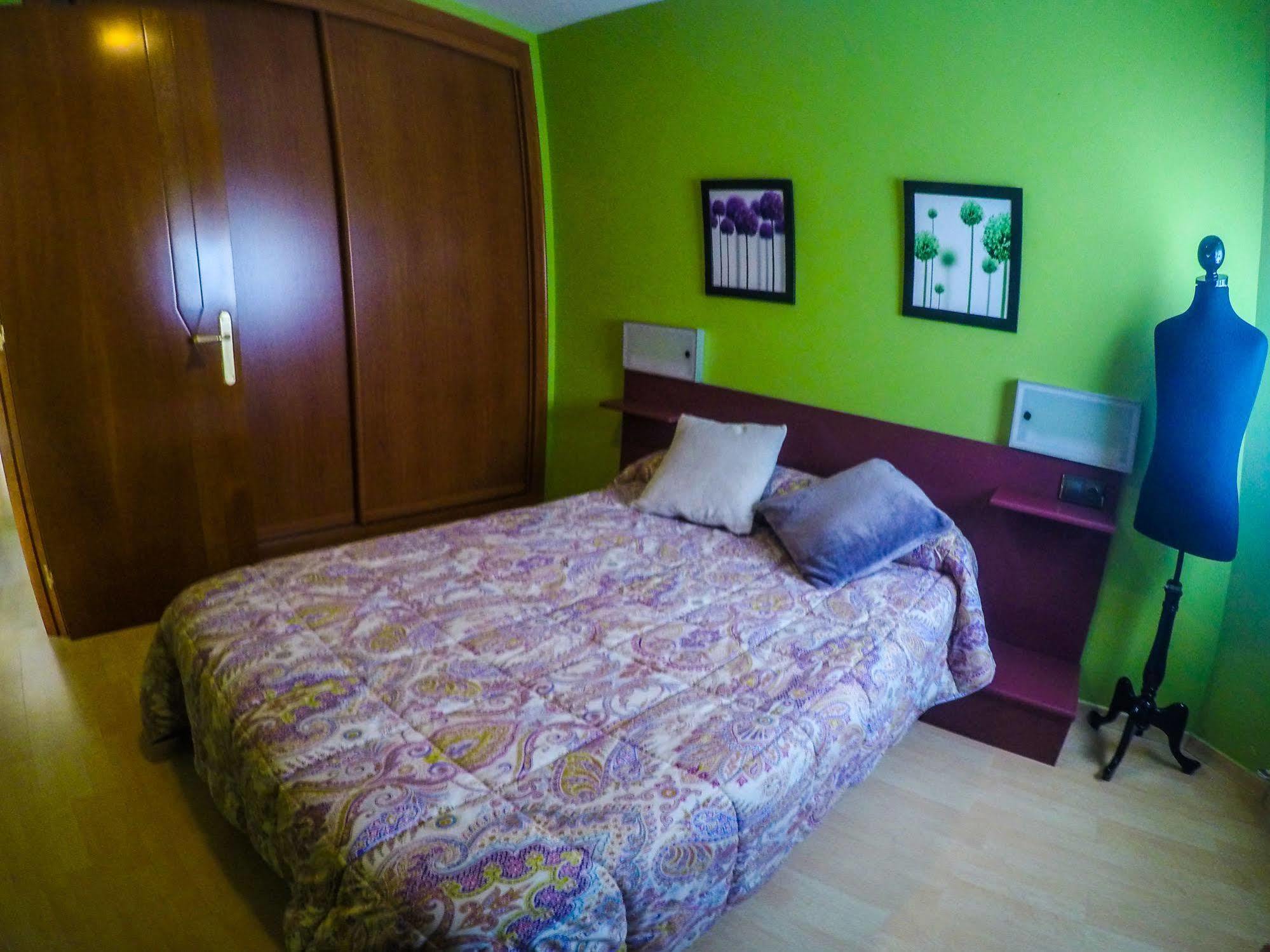 Alojamiento Villa Moles Salou Exteriör bild